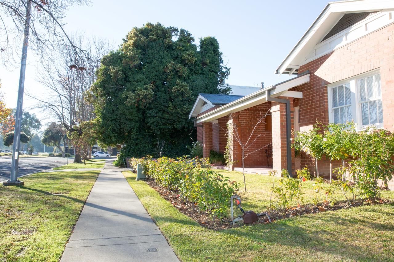 Apartments On Morrow Wagga Wagga Luaran gambar